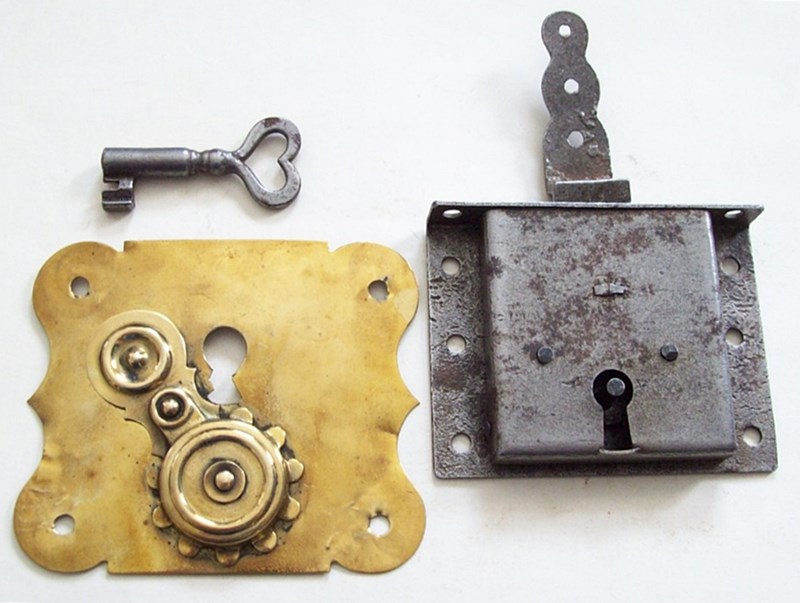 M100 - Jenny Lind Lock, Plate & Key - SOLD 01/2022