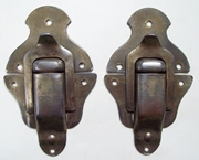 M110 - Antique Trunk Latches - Click Image to Close