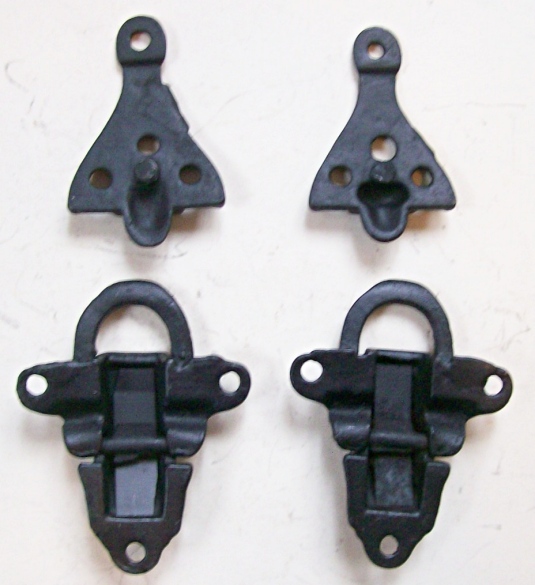 M116 - Antique Iron Trunk Latches #1 - SOLD 07/2023