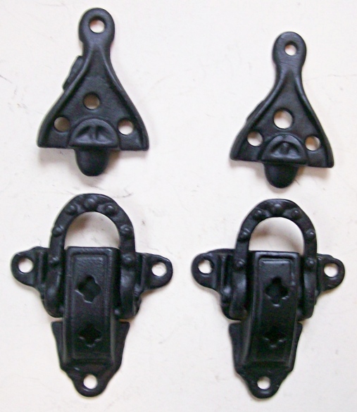 M116 - Antique Iron Trunk Latches #1 - SOLD 07/2023 - Click Image to Close