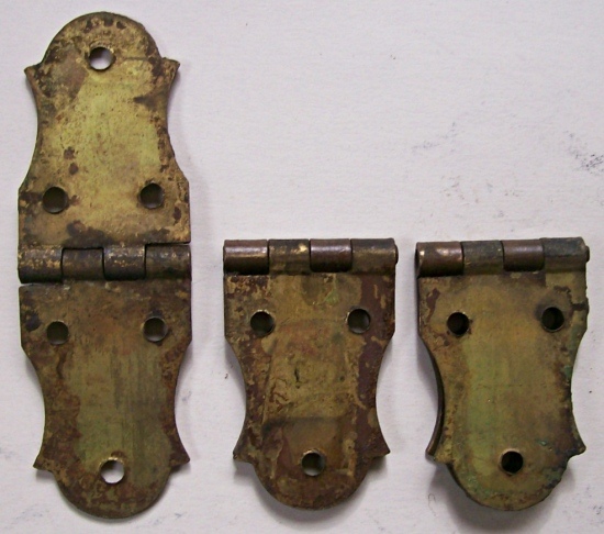 M117 - Brass Trunk / Chest Hinges (3)