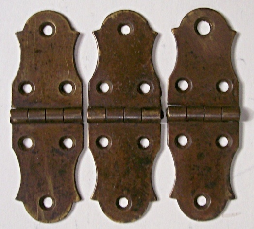 M117 - Brass Trunk / Chest Hinges (3)