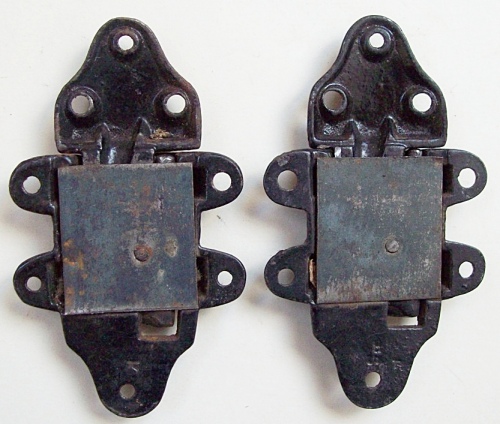 M120 - 1873 Iron Trunk Latches - SOLD 03/2022