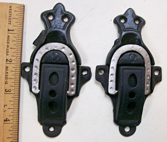 M126 - Iron Trunk Latches #2 - SOLD 09/2023 - Click Image to Close