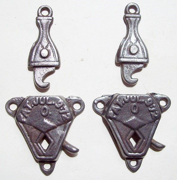 M129 - Antique Trunk Latches