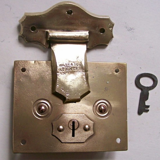L100 - Antique Brass Walsh Trunk Lock 1870