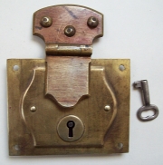 L102 - Brass Antique Trunk Lock & Key - SOLD 06/2022