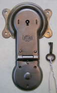 L102 - Antique Excelsior Trunk Lock & Key - Click Image to Close