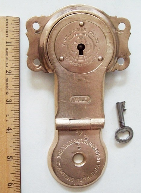 L105 - Solid Brass Yale Trunk Lock & Key - SOLD 07/2023