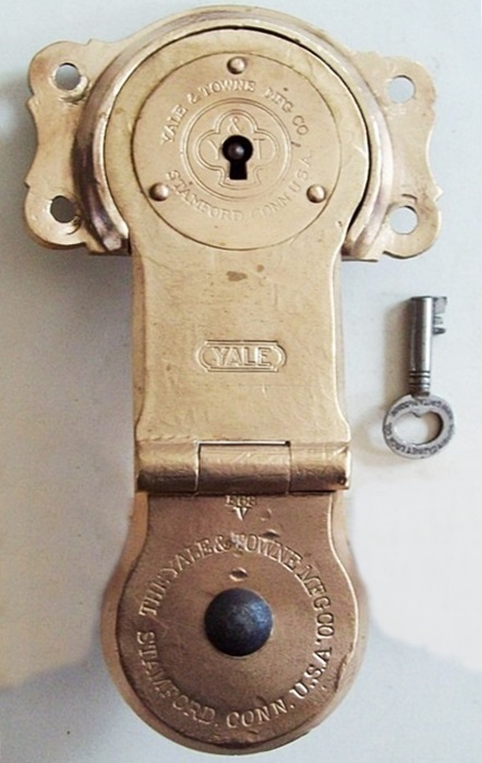 L105 - Solid Brass Yale Trunk Lock & Key - SOLD 07/2023