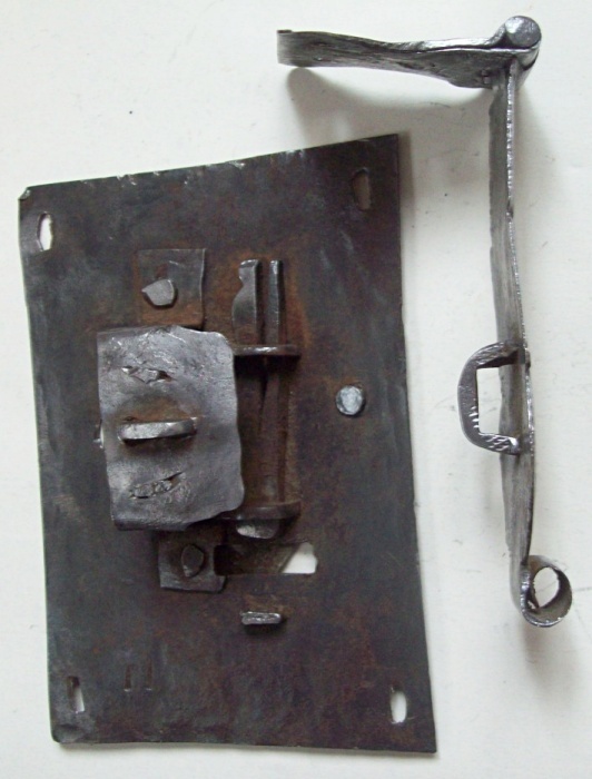 L107 - Antique Handmade Trunk Lock - Click Image to Close