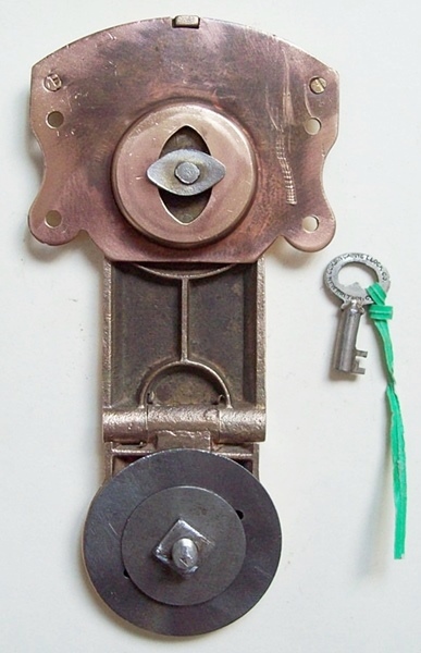 L109 - Brass Corbin Trunk Lock & Key