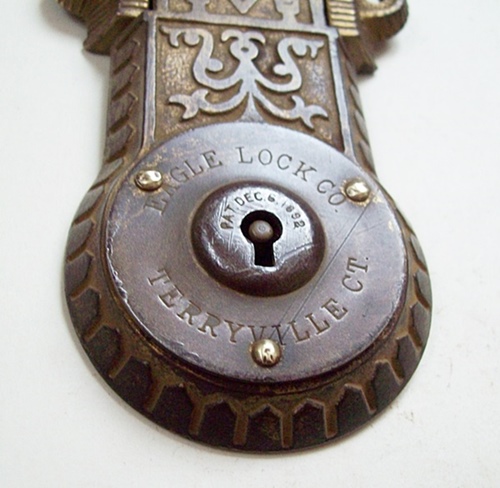 L113 - Eastlake Eagle Trunk Lock & Key - SOLD 03/2022