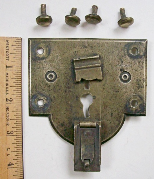 L115 - Brass Mid 1800's Lock Plate - Click Image to Close