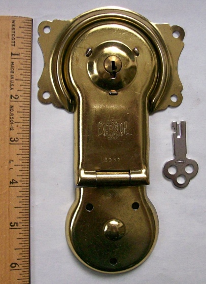 L117 - Antique Excelsior Trunk Lock & Key