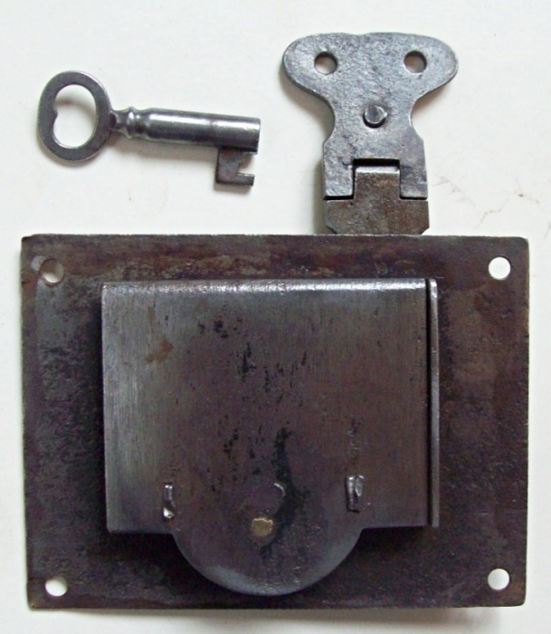 L123 - Early Eagle Trunk Lock & Key - SOLD 09/2023
