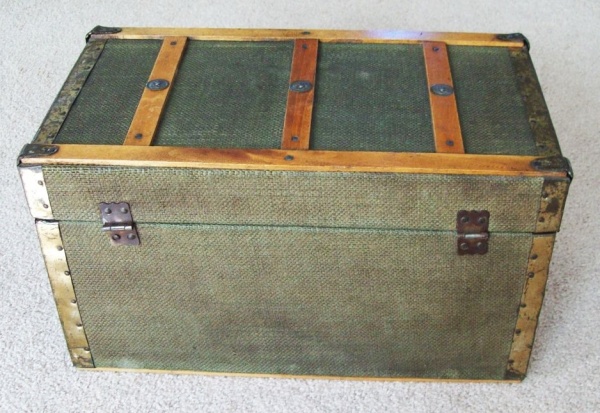 T116 - Antique Canvas Covered Doll Trunk - Click Image to Close