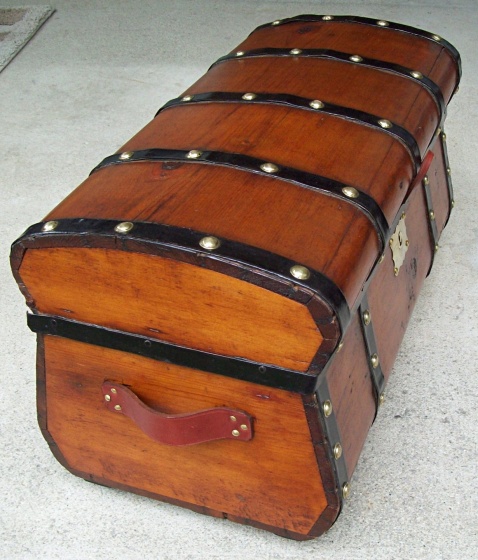 T103 - Jenny Lind Stagecoach Trunk 1860's - SOLD 06/2023