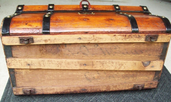 T103 - Jenny Lind Stagecoach Trunk 1860's - SOLD 06/2023