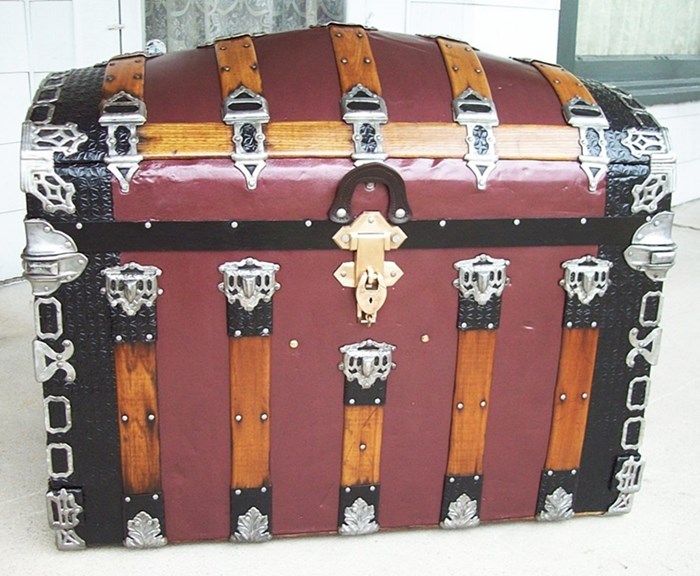 T104 - Ornate Romadka Trunk, 1880's & Key! - SOLD 04/2018 - Click Image to Close