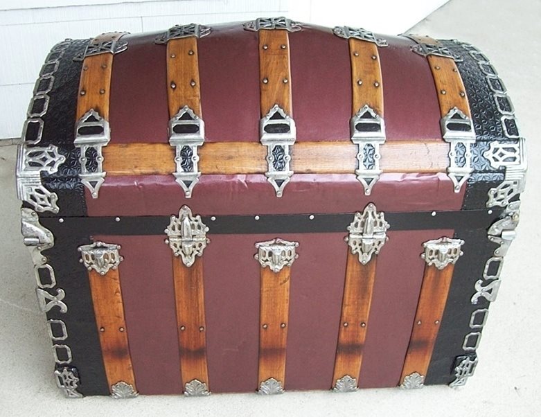 T104 - Ornate Romadka Trunk, 1880's & Key! - SOLD 04/2018 - Click Image to Close