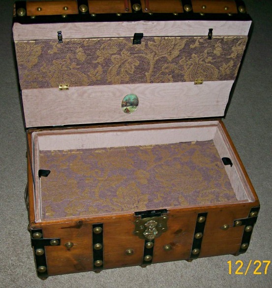 T106 - Jenny Lind, Stagecoach Trunk, Ca. 1860 - SOLD 03/2023