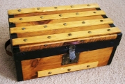 T106 - Antique Doll Trunk with Tray - Click Image to Close