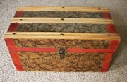 T108 - Antique Doll Trunk with Tray - Click Image to Close