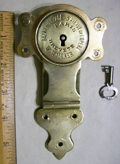 T109 - Brass French Trunk Lock & Key