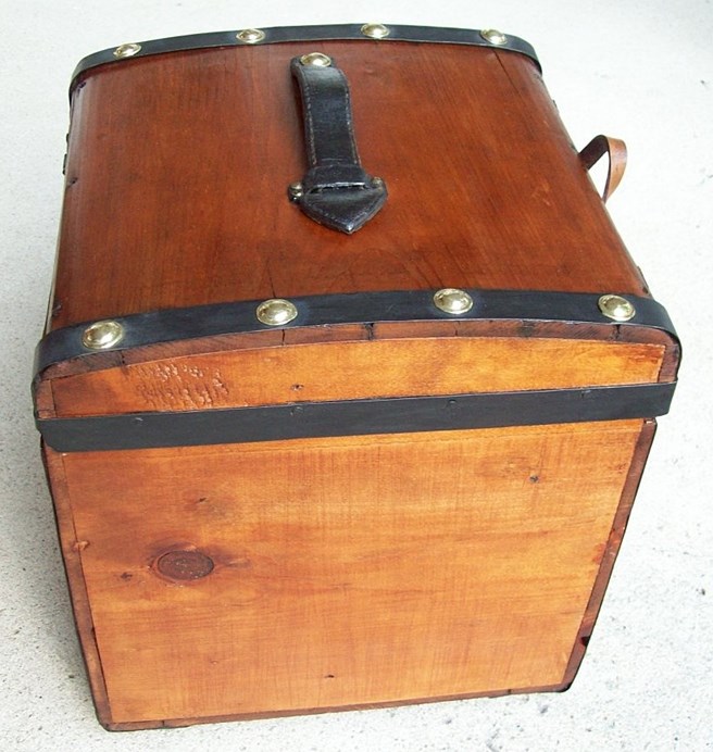 T110 - Civil War Period Hand Trunk - SOLD 07/2019 - Click Image to Close