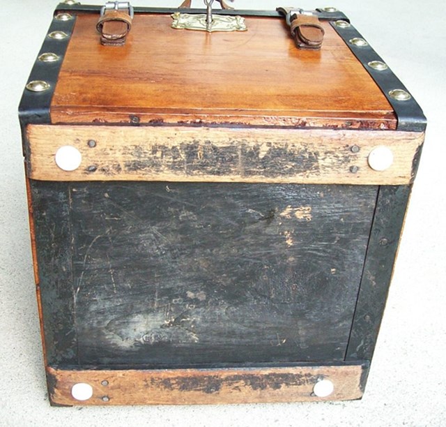 T110 - Civil War Period Hand Trunk - SOLD 07/2019 - Click Image to Close