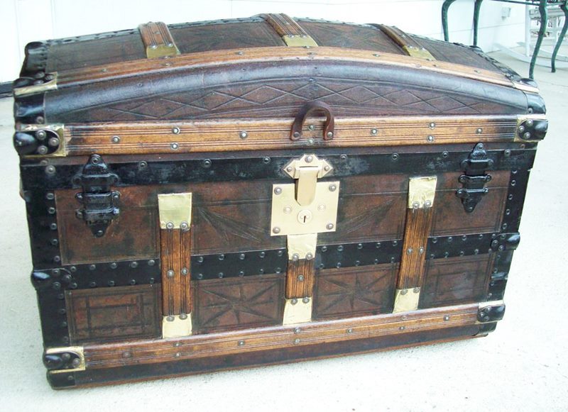 T115 - 1870's Tooled Leather Trunk - SOLD 04/2018 - Click Image to Close