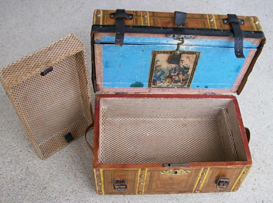 T115 - Rare Jenny Lind Doll Trunk 1860's