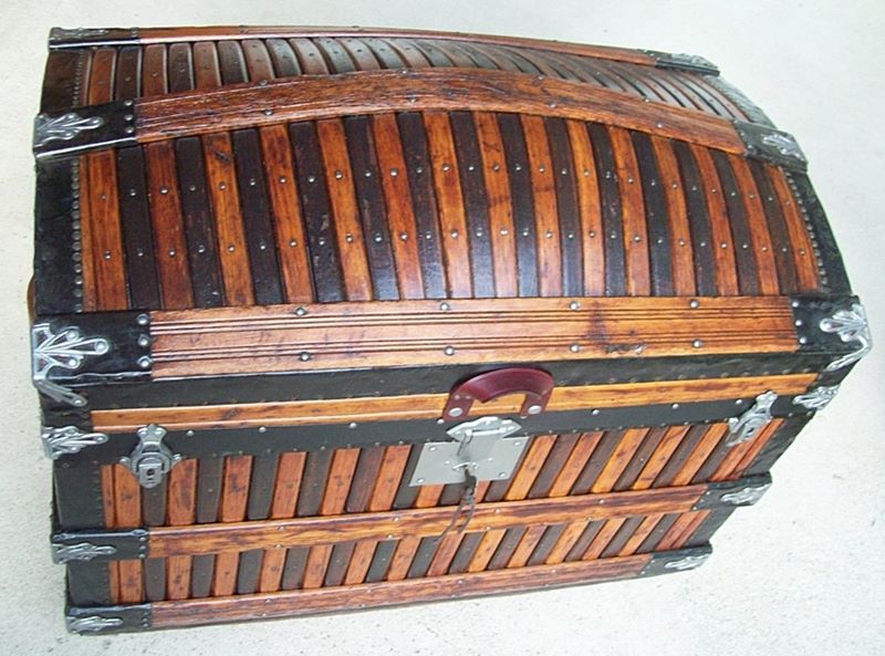 T124 - Rare Martin Maier Slat Trunk - SOLD 01/2020 - Click Image to Close