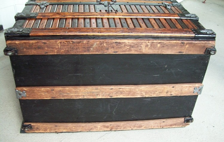 T124 - Rare Martin Maier Slat Trunk - SOLD 01/2020 - Click Image to Close