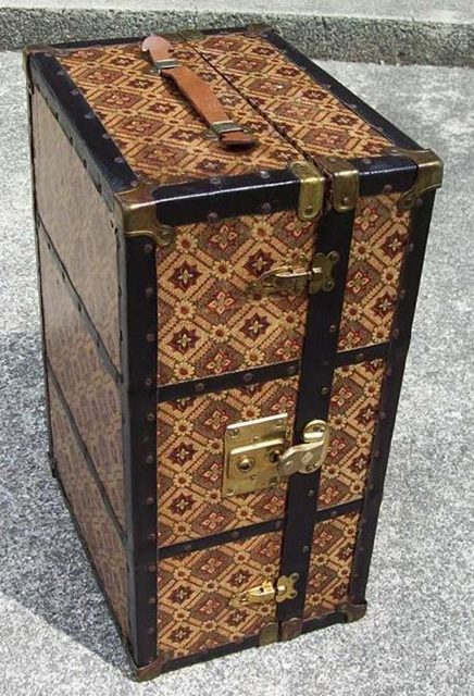 T129 - Rare Large Ornate Doll Wardrobe Trunk - SOLD 12/2021 - Click Image to Close