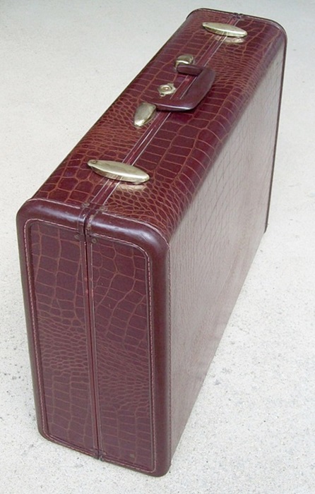 T130 - Vintage Shwayder Samsonite Suitcase - Click Image to Close